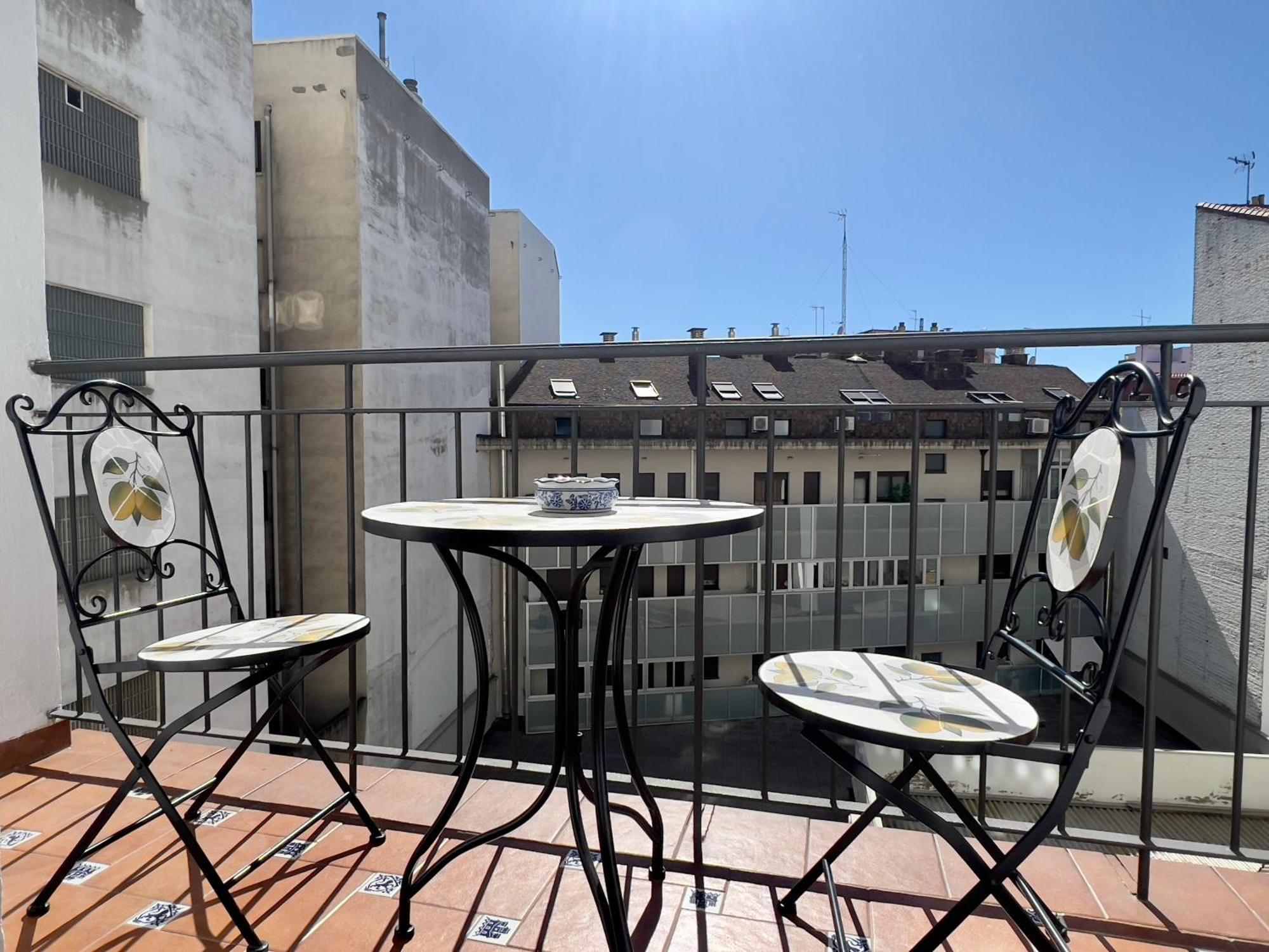 Housing Leon Marigold Apartment Exterior photo